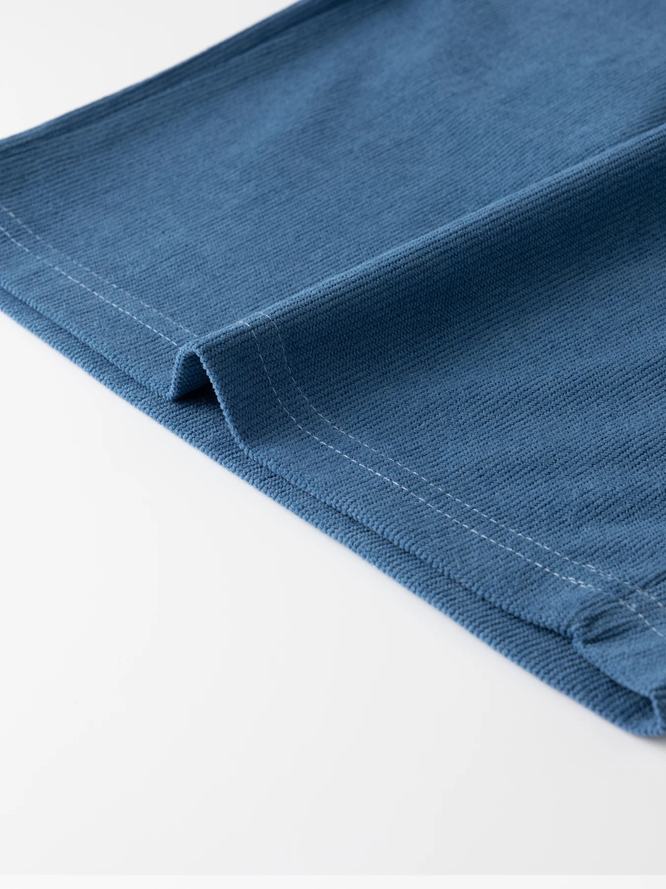 Men's shorts, corduroy, casual five point beach, street, youth, loose and comfortable, student pants