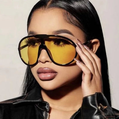 Trend Oversized Pilot Sunglasses Women Luxury Brand Designer Big Frame Cycling Sun Glasses Men Punk One Piece Len Black Yellow