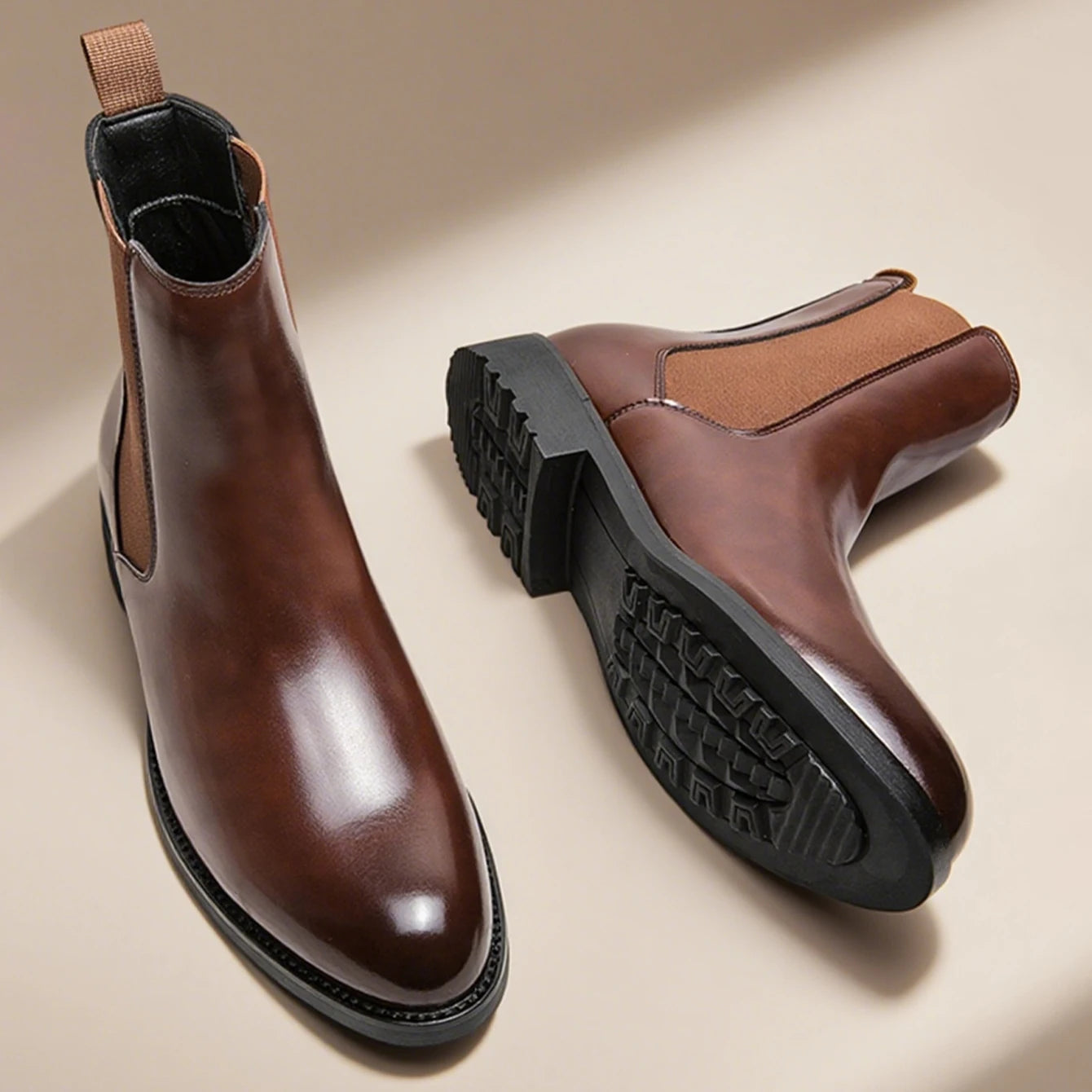 Classic Designer Men Chelsea Boots Slip On Pointed Toe Luxury Middle Ankle Short Leather Boots Men Fashion Business Dress Shoes