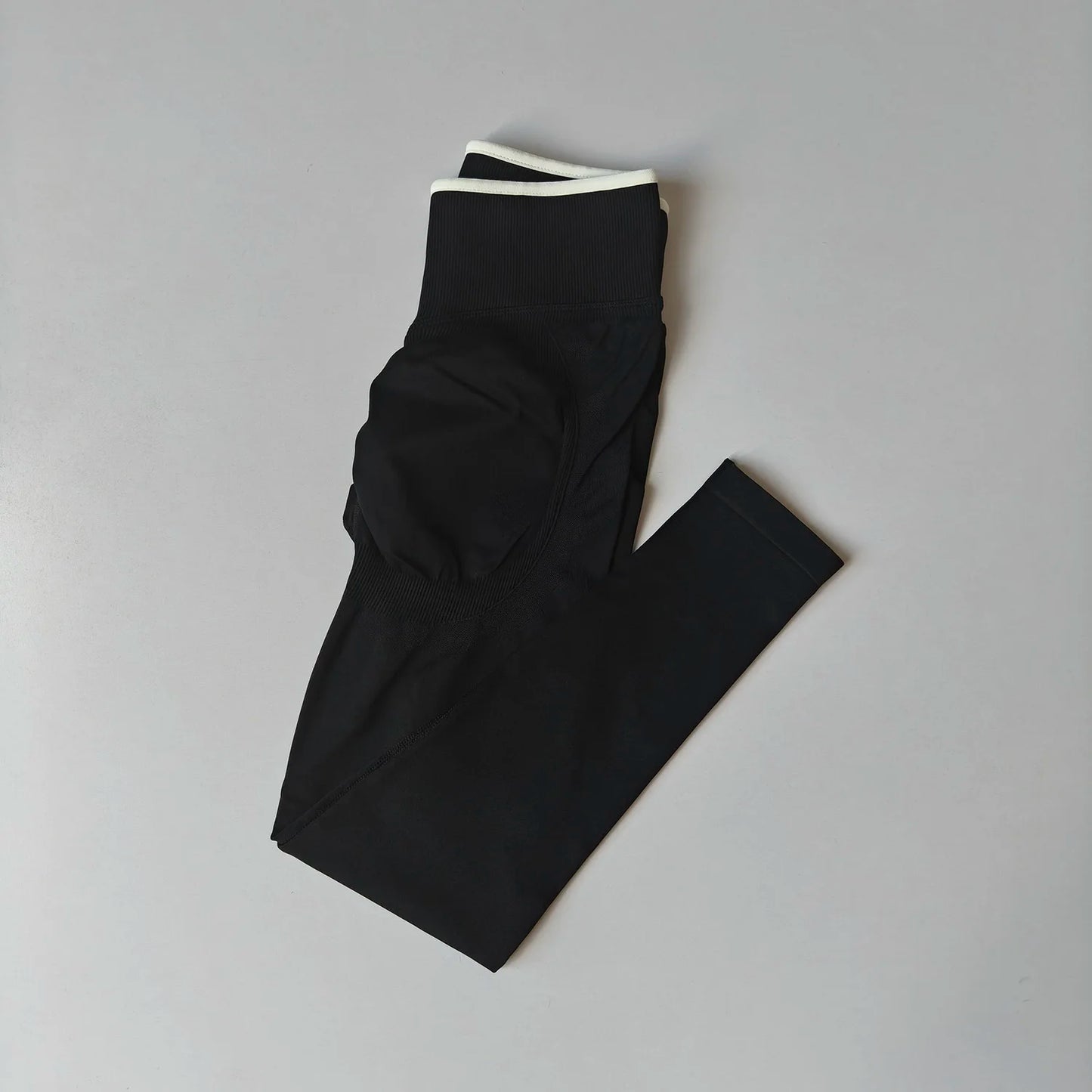 Women's Middle Waist Seamless Yoga Leggings Push-Up Sport Fitness Running Pants Hip Lift High Elastic Gym Leggings Sport Legging