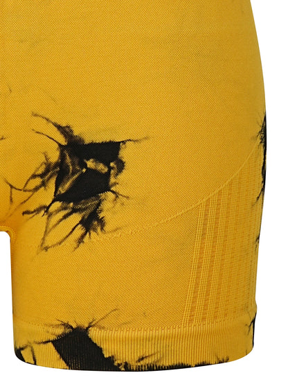 Popular yellow tie-dye suit, breathable nylon material, slanted shoulders, three-point shorts, a good choice for yoga running