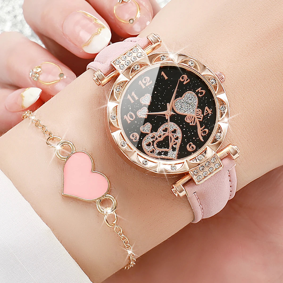 4PCS/Set Women's Watches Fashion Rhinestone Ladies Quartz Watch Leather Band Wristwatches Bracelets Set（Without Box）