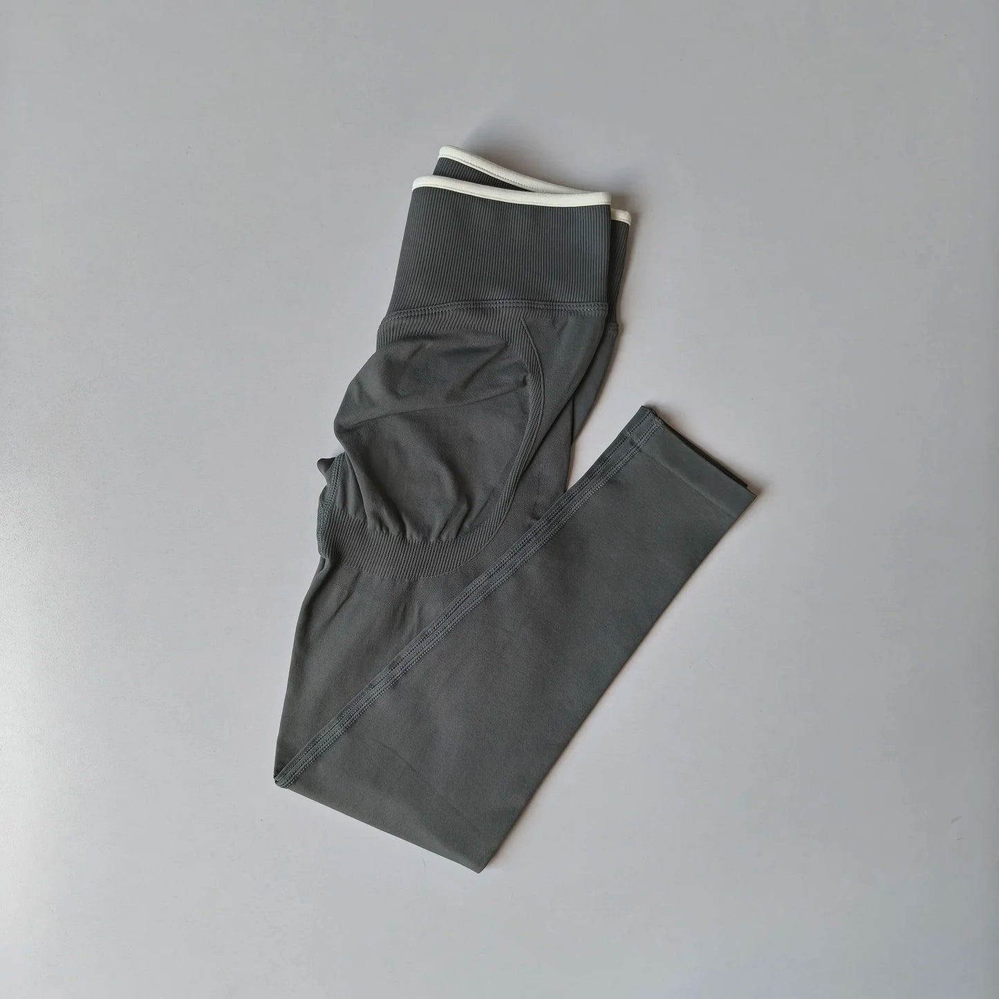 Women's Middle Waist Seamless Yoga Leggings Push-Up Sport Fitness Running Pants Hip Lift High Elastic Gym Leggings Sport Legging