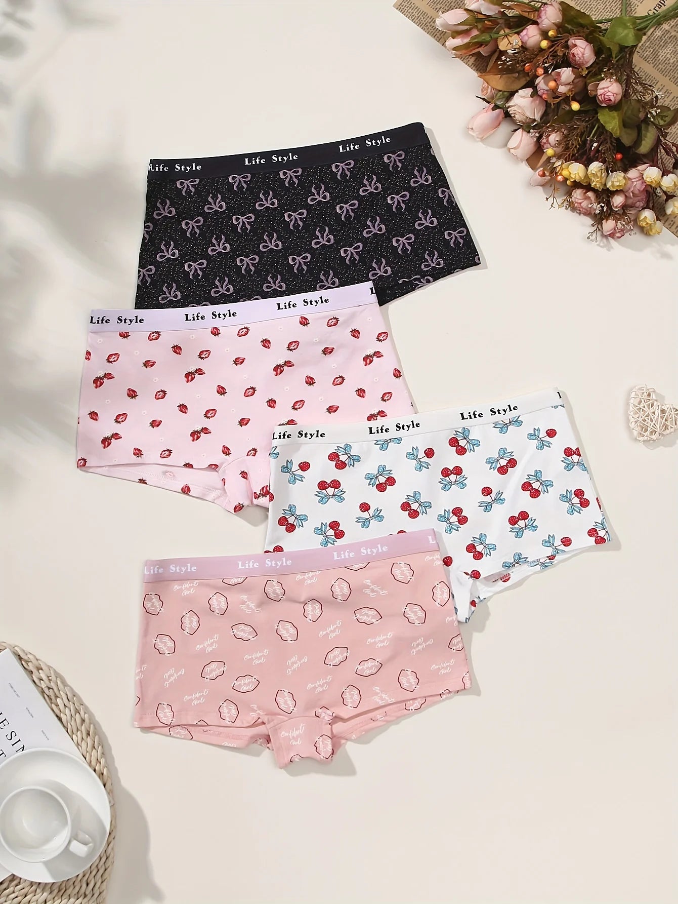 Random 4-piece mixed-color fruit pattern cherry print women's briefs for travel, home and casual cotton comfort underwear