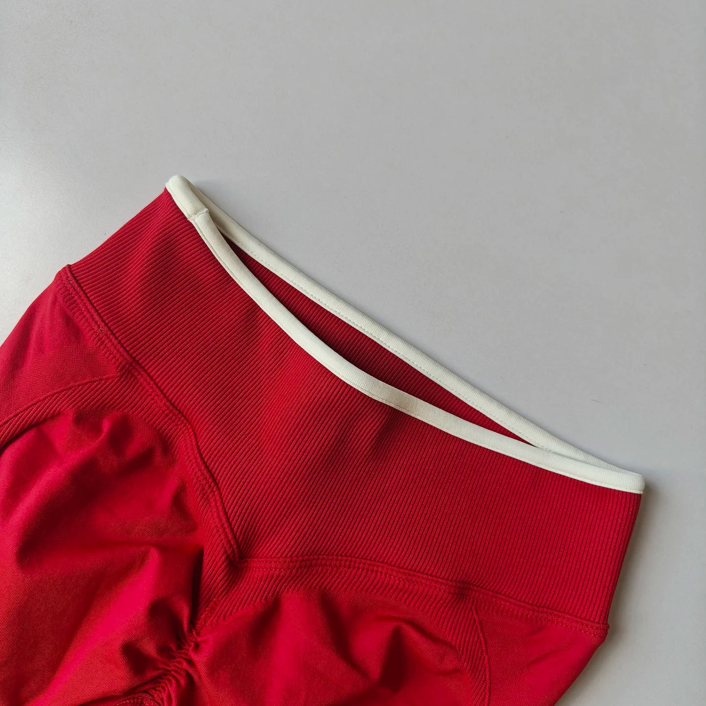 Women's Middle Waist Seamless Yoga Leggings Push-Up Sport Fitness Running Pants Hip Lift High Elastic Gym Leggings Sport Legging