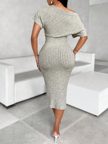 Women's Fashion Solid Color Asymmetric Shoulder Textured Fabric Dress