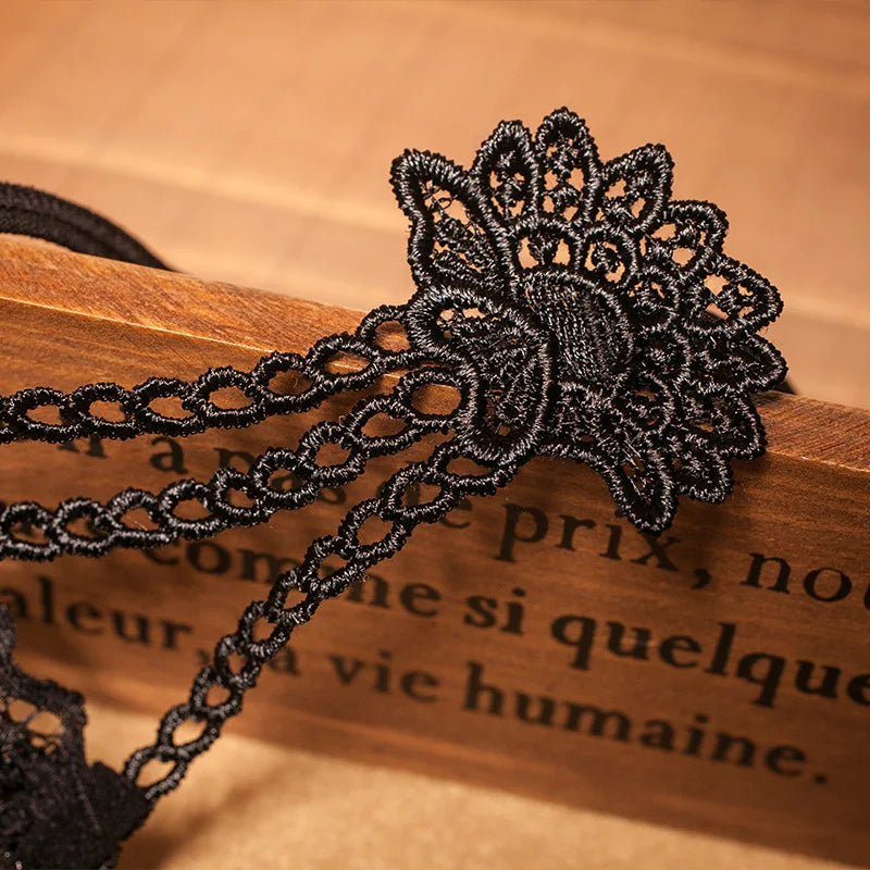 Sexy Ultra Thin Lace Fashion Thong Ladies Sexy Transparent T-Line Panties Low Rise Sexy Underwear Women