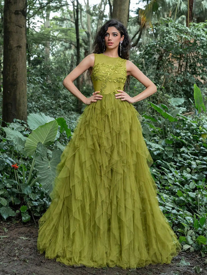 Luxurious party dress featuring a round neck, sleeveless design, leaf embroidery, and a multi-layered mesh