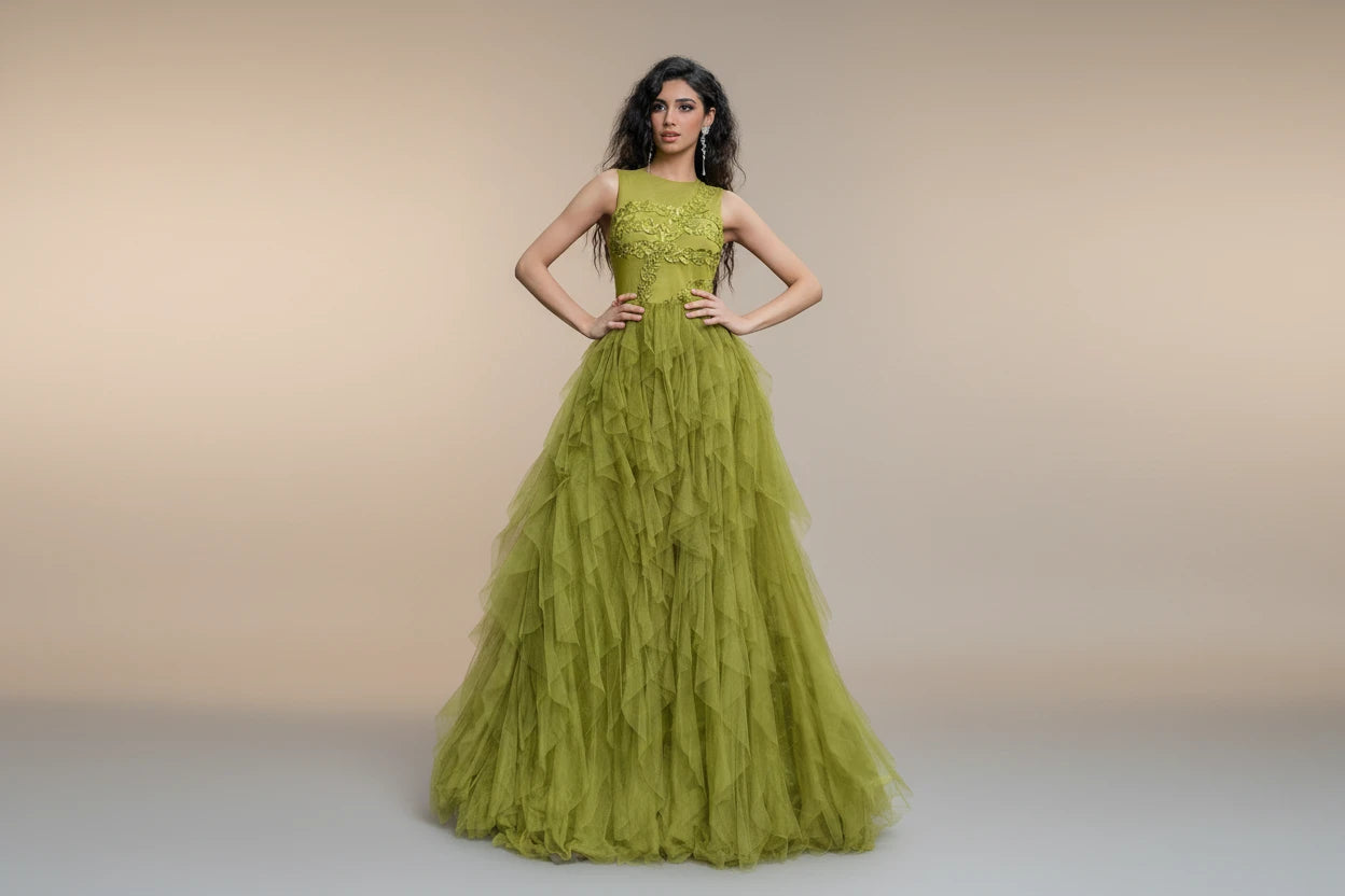 Luxurious party dress featuring a round neck, sleeveless design, leaf embroidery, and a multi-layered mesh